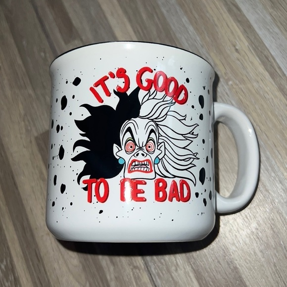 Disney Other - DISNEY 101 Dalmatians cruella devil ceramic mug